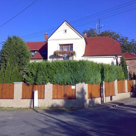 Penzion Cihelna Брно Экстерьер фото